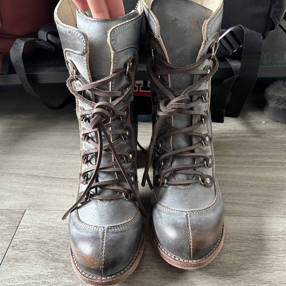 Freebird by Steven Borrow Size 9